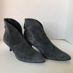 New Manu Mari Lea Suede Ankle Booties